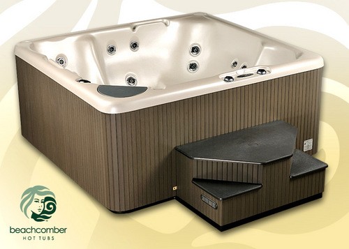 Beachcomber’s 350 Series Hot Tubs